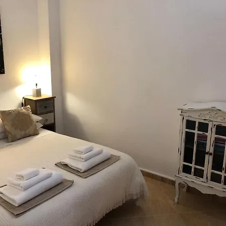 Pueblo Hidden Gem, 2 Bed