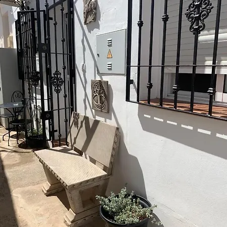 Pueblo Hidden Gem, 2 Bed Apartment Torrox
